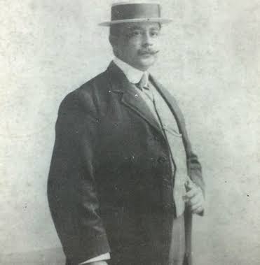 Retrato de Froylán Turcios